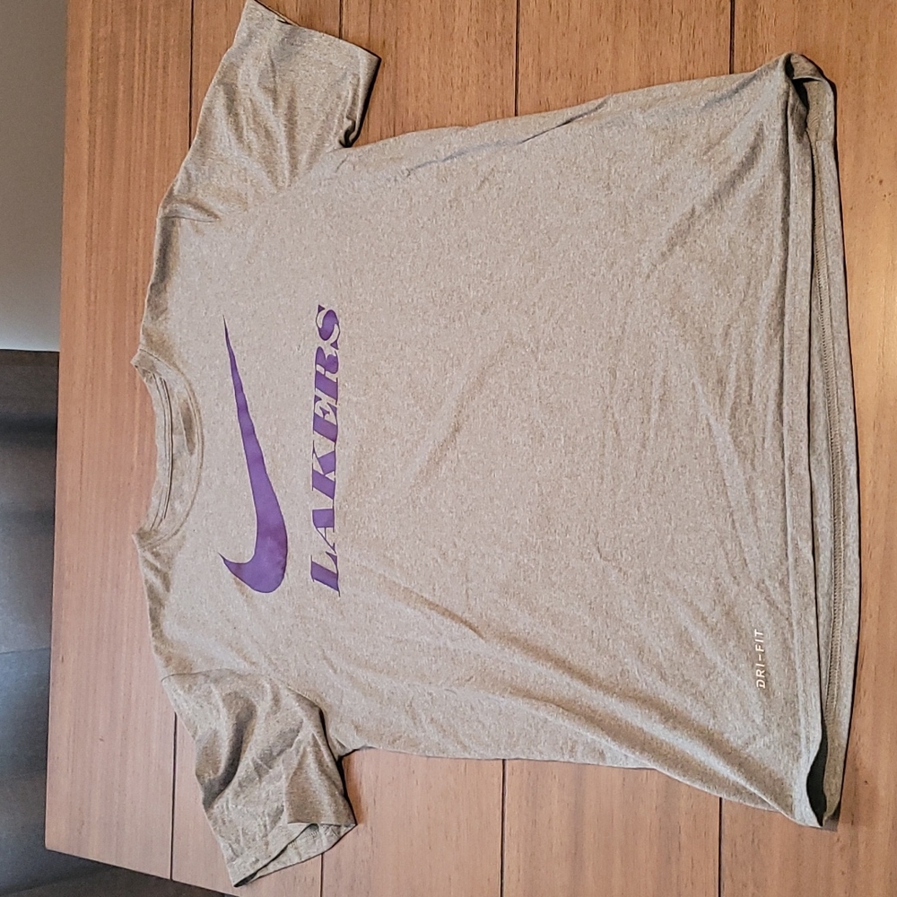 Lakers T shirt